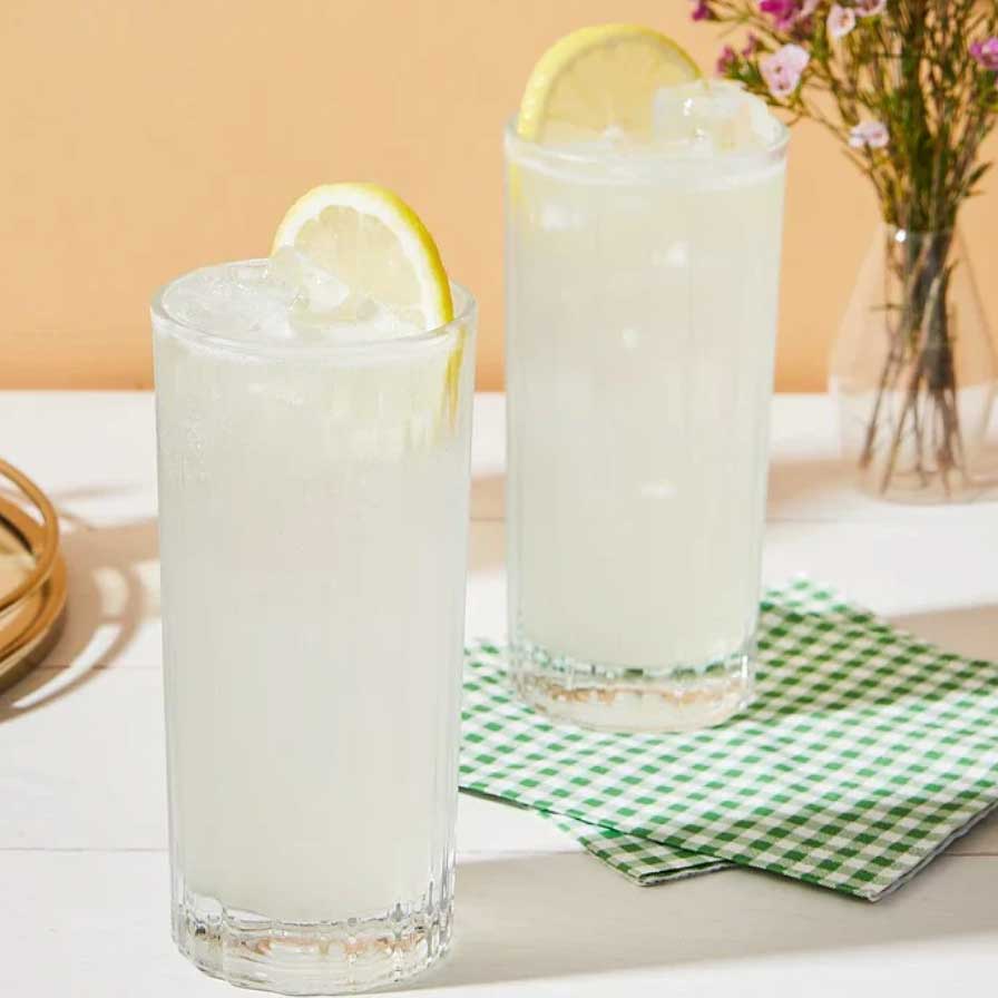 Cocktail à base de jus de citron professionnel le Gin FIZZ