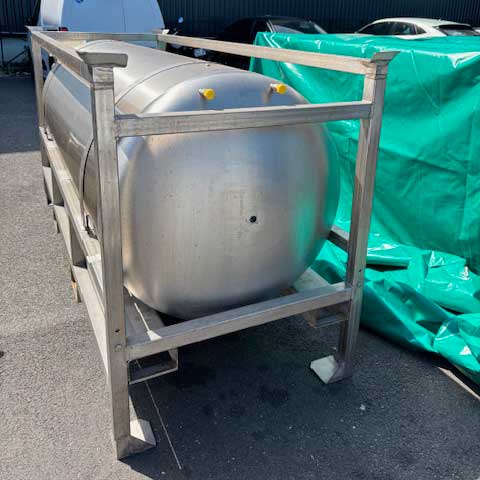 Tanks à biere Paris reception à l'entrepot de Milliet en Ile de France.