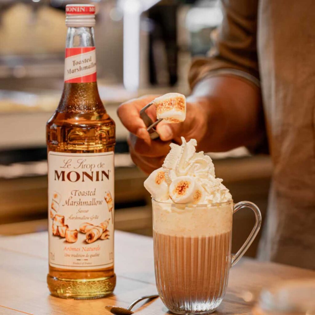 Recette de Chocolat Chaud Marshmallow Grillé, photo et recette by Monin